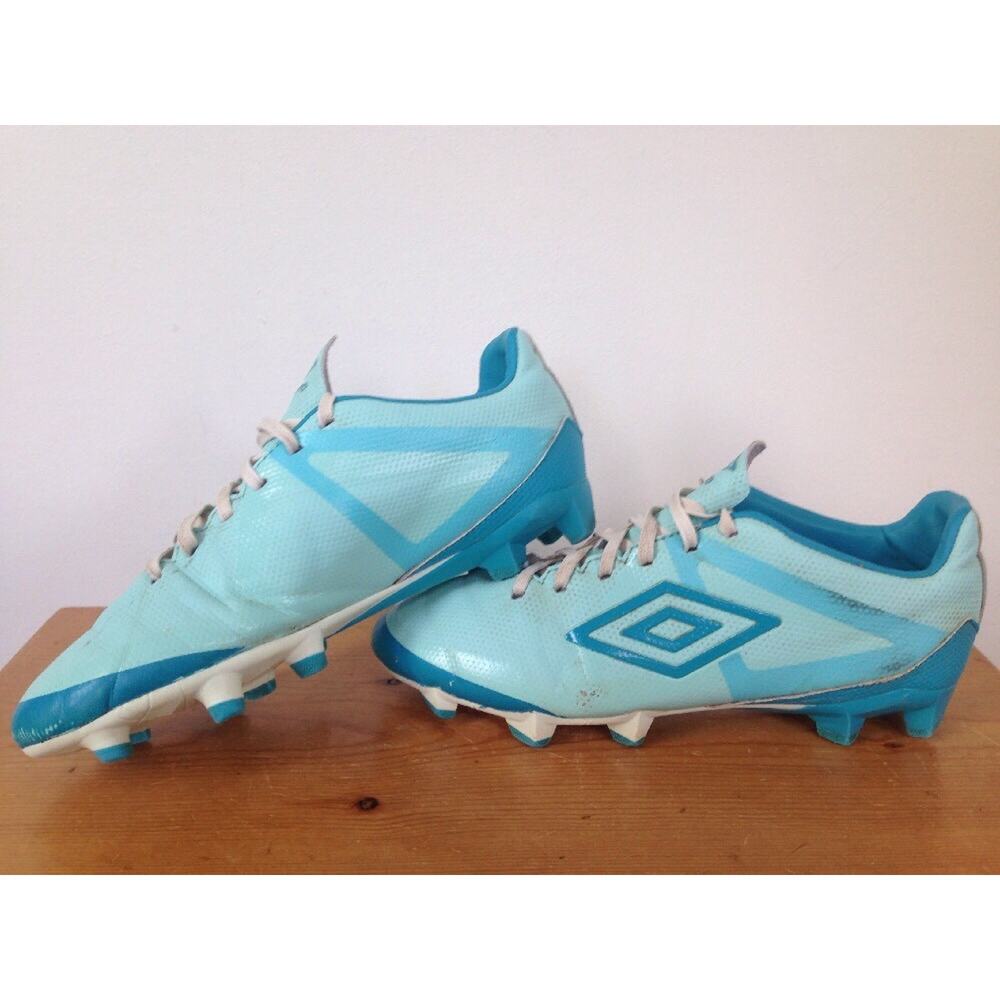 Umbro Velocita Club Womens Soccer Athletic Cleats Light Blue Vegan 8 38.5